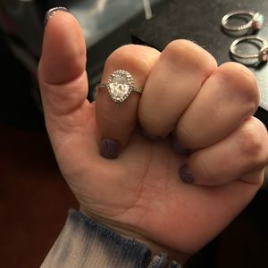 Pandora ring size 9 looks like a engagement ring